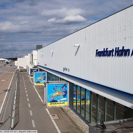 The Venue Frankfurt-Hahn Airport Hotell Hirschfeld Exteriör bild